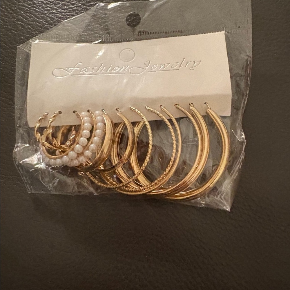 New set of 6 hoop earrings